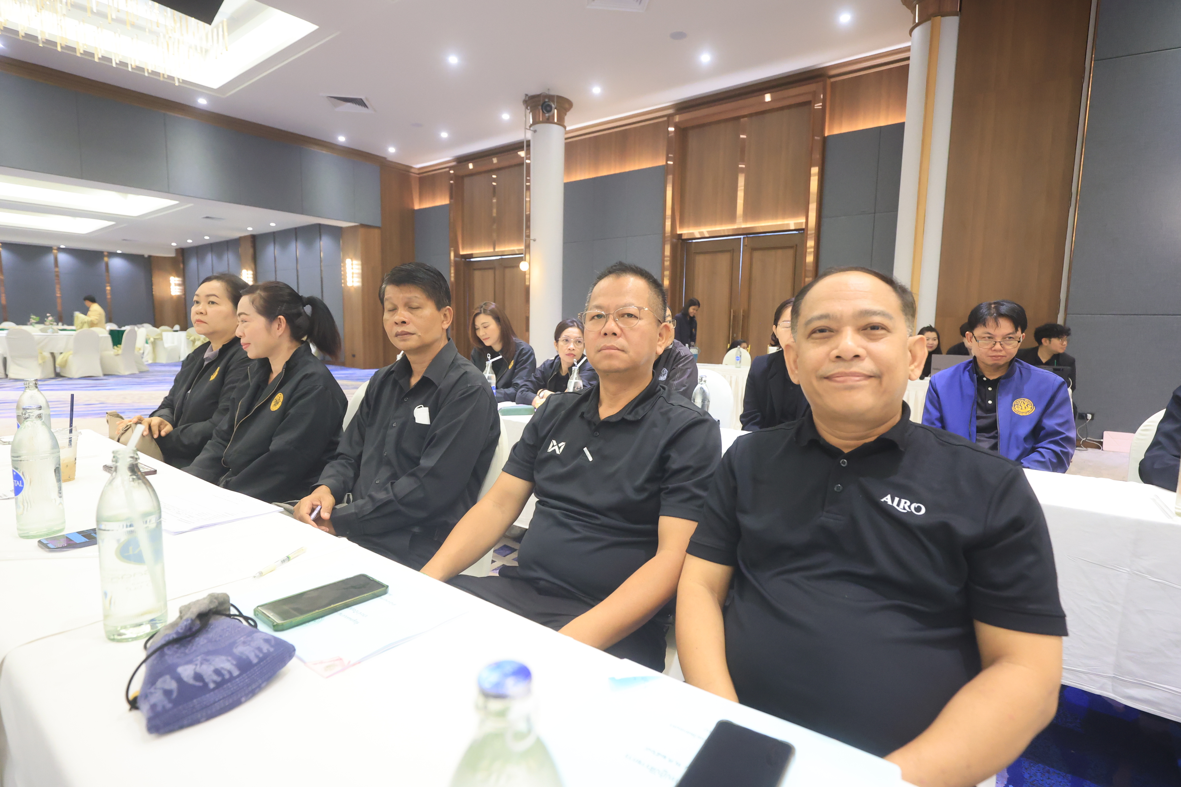 title - เลขาฯ ส.ป.ก. ประชุมเข้ม! 